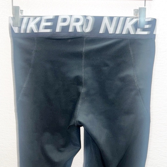 Nike Pro Dri-fit women’s black and white mesh detail leggings - Picture 7 of 10